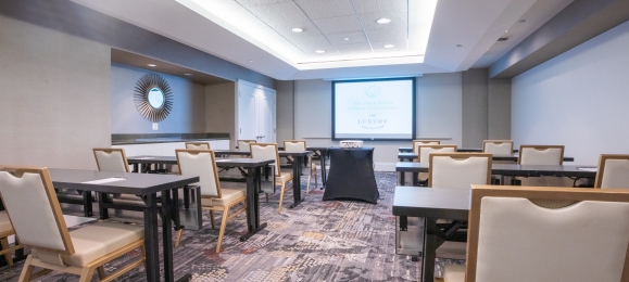 A meeting room at The Gwen in downtown Chicago.
