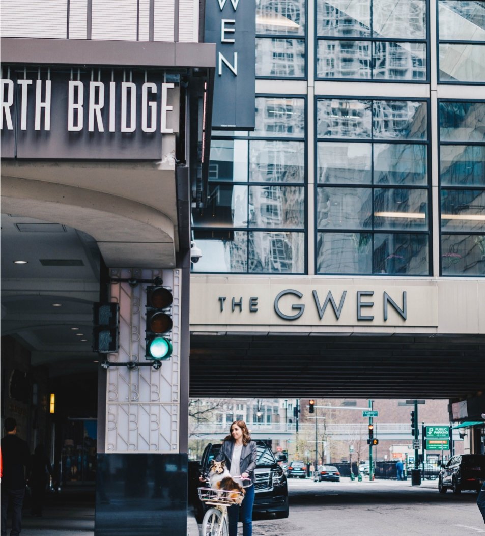 A view of The Gwen's exterior in downtown Chicago.