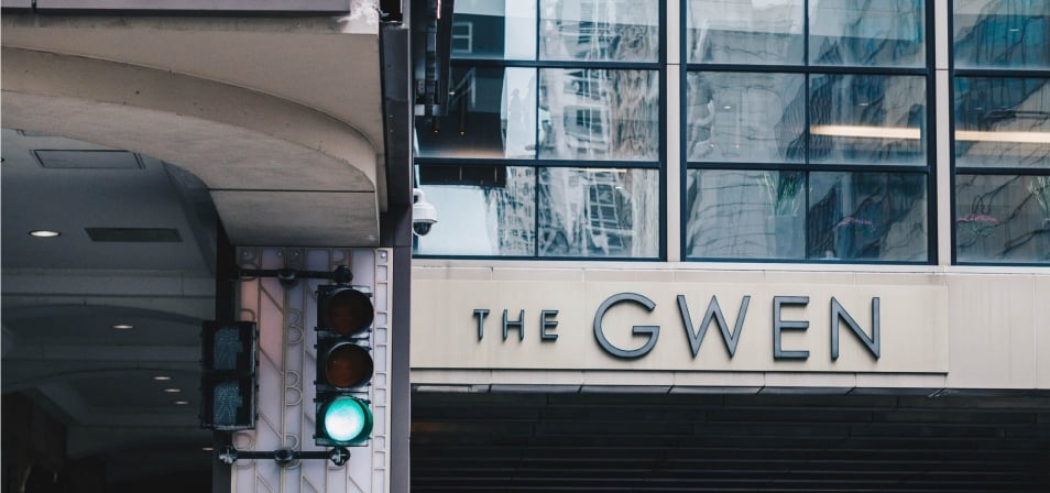 A view of The Gwen's exterior in downtown Chicago.