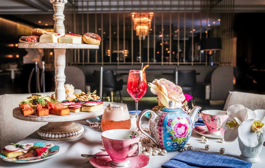 Explore Chicago's Top Dining on Rush Street The Gwen Hotel